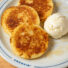 Pancakes con queso crema y miel